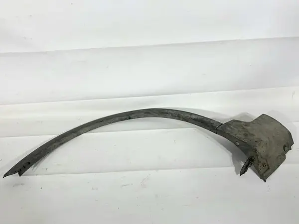 Bandou / ornament aripa stanga fata 8V41-S16D239-A Ford Kuga (2008-2012)