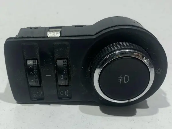 Bloc lumini 13268704 Opel Insignia A (2008-2013)