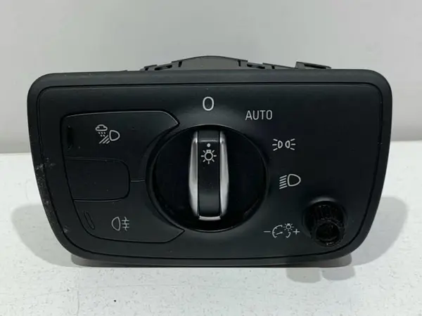 Bloc lumini 4G0941531BE Audi A7 (2010-2018) [4g]