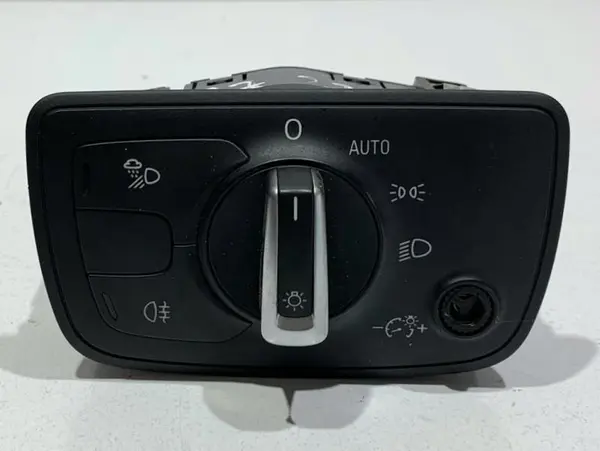 Bloc lumini 4G0941531E Audi A6 (2010-2018) [4G2, C7]
