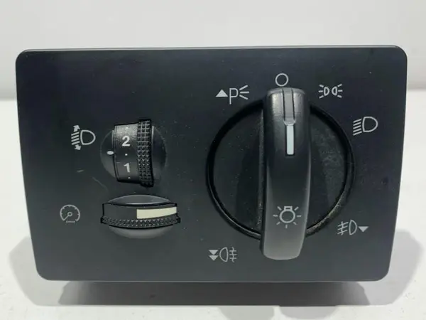 Bloc lumini 7M5T-13A024-BA Ford Kuga (2008-2012)
