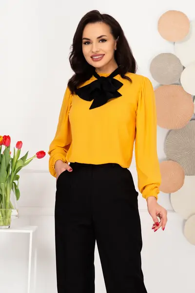 Bluza eleganta galbena din voal InPuff cu guler tip esarfa