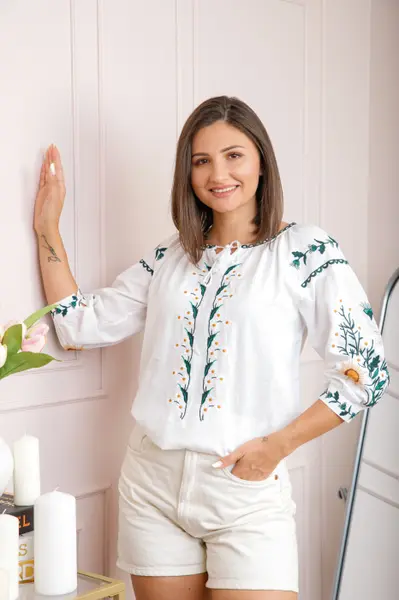 Bluza tip ie alba cu motiv floral verde Simona