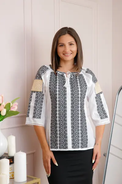 Bluza tip ie alba cu motiv geometric negru Dora