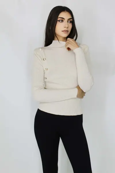 Bluza tricot Lya, cu guler inalt, striatii si aplicatii metalice, Crem, Marime S/M