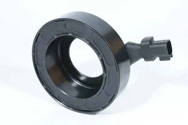 Bobina ambreiaj compresor clima AC (VISTEON, HS) VOLVO C30, S40 II, V50; CITROEN JUMPER; FIAT DUCATO; FORD C-MAX, FOCUS C-MAX, FOCUS II, GALAXY, KUGA I, MONDEO IV, S-MAX, TRANSIT 1.4-2.5 dupa 2003