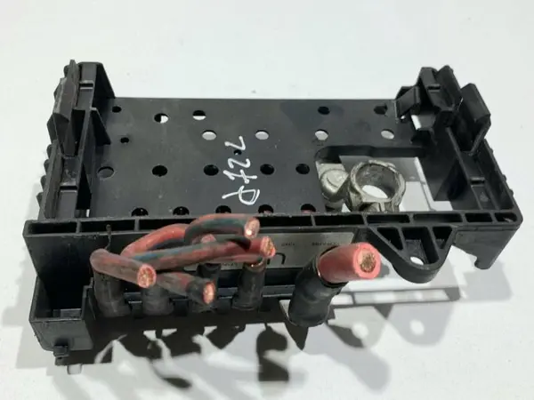 Borna baterie / panou sigurante 13368498 Opel Astra J (2009-2012) 1.6 cdti B16DTL