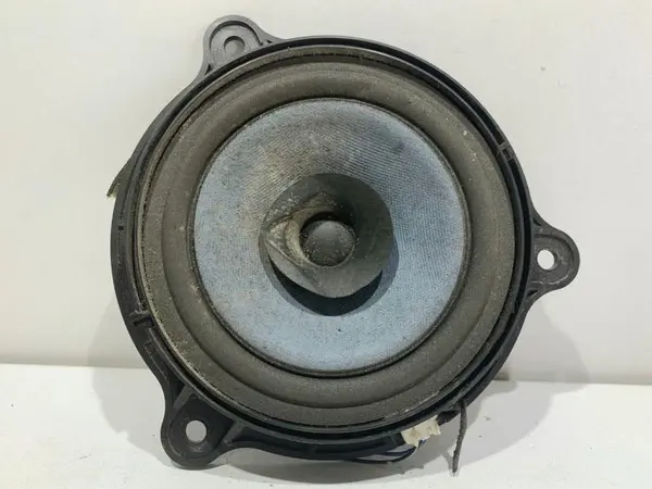 Boxa auto fata / spate 28156-CR000 Nissan X-Trail (2001-2007)