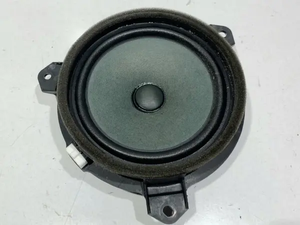 Boxa auto fata / spate 86160-0D370 Toyota Avensis (2009-2012) [T27]