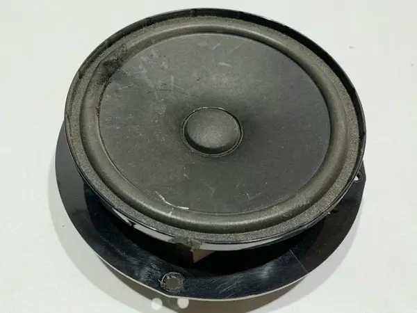 Boxa auto stanga / dreapta spate 1KM035454B Volkswagen Golf 6 (2008-2013)