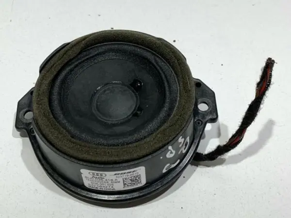 Boxa auto stanga / dreapta spate bose 8U0035416A Audi Q3 (2011-2017) [8U]