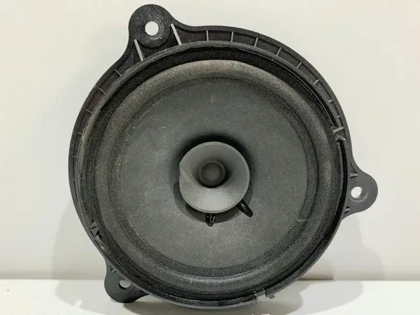 Boxa auto stanga / dreapta spate Nissan Qashqai 2 (2013-2016) [J11]
