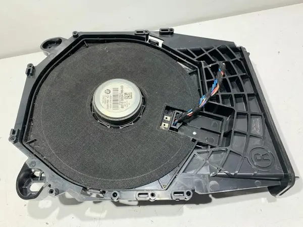 Boxa bass dreapta fata 9204786 BMW Seria 3 (2005-2012) [E90]