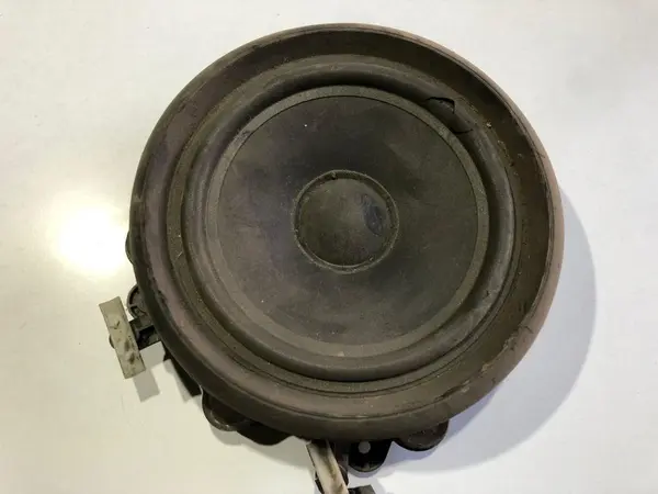 Boxa usa spate 4e0035411d Audi A8 (2002-2009) [4E] D3