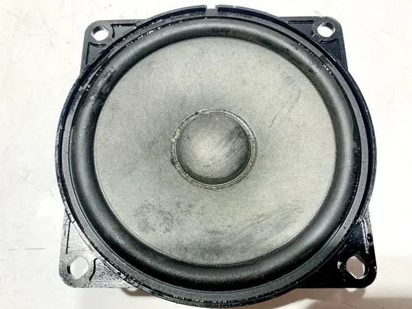Boxa usa stanga / dreapta fata 1K0035411 Volkswagen Golf 6 (2008-2013)