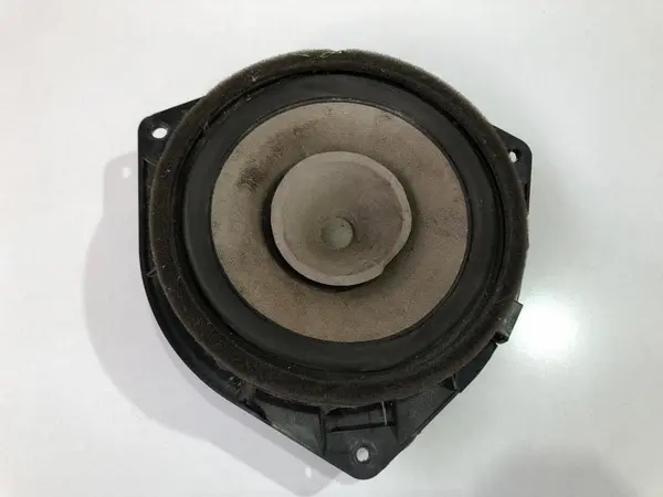 Boxa usa stanga / dreapta fata 86160-02370 Toyota Avensis (2003-2008) T25