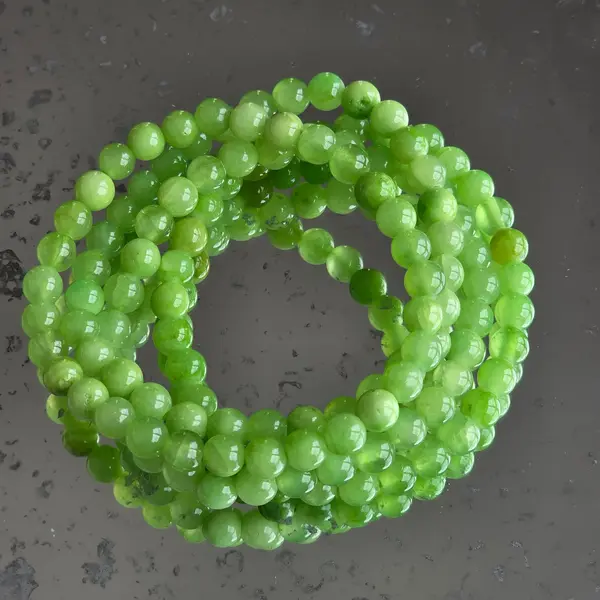 Bratara calcit verde sfere 6 mm