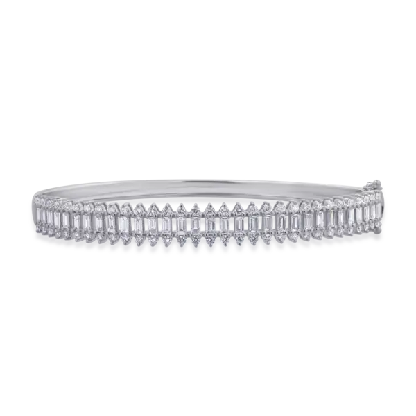 Bratara din aur alb cu diamante baguette si rotunde de 2.41ct