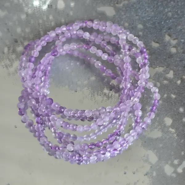 Bratara fatetata ametist lavanda 3-4 mm