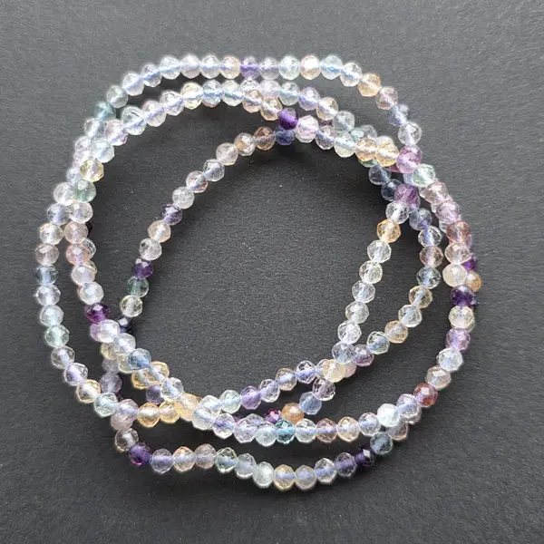 Bratara fatetata fluorit 4-5 mm