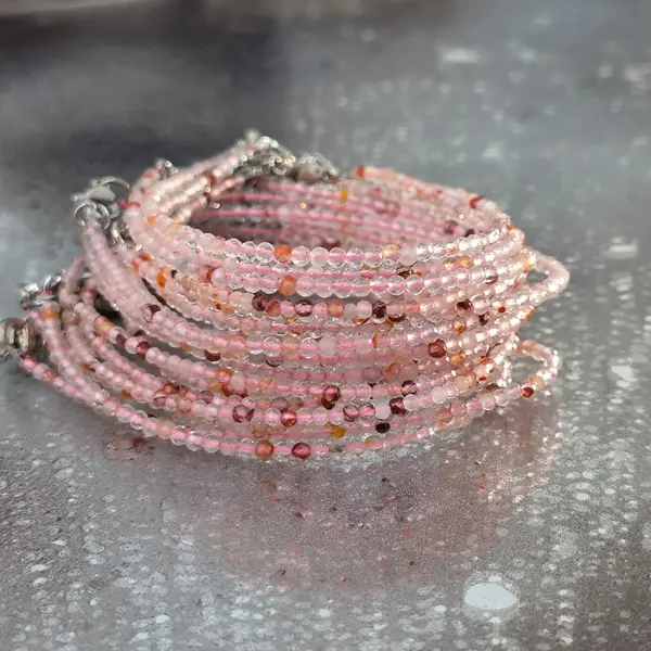 Bratara reglabila fatetata cuart roz mix 2 mm
