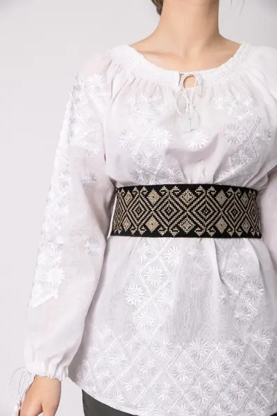 Brau traditional negru cu motiv geometric auriu Dora