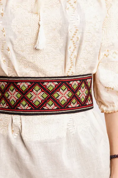 Brau traditional negru cu motiv geometric multicolor Zamfira 01