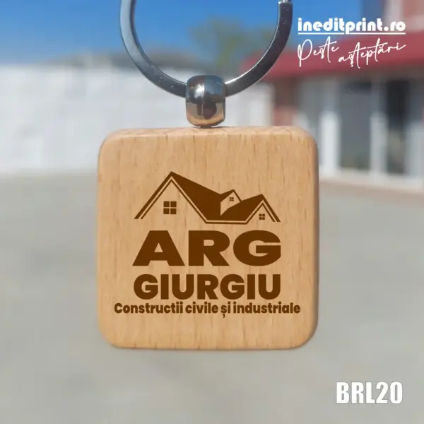 Breloc personalizat cu logo si text BRL20