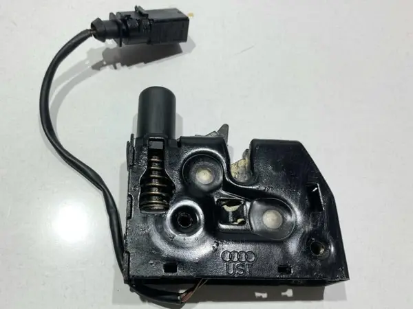 Broasca capota fata / motor dreapta 4G0823509C Audi A7 (2010-2018) [4g]