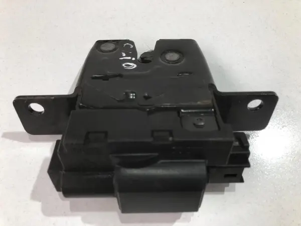Broasca capota spate 8200947699 Renault Megane 2 (2003-2008)