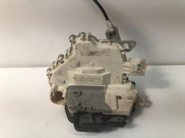 Broasca dreapta fata 4f2837016e Audi A6 (2004-2011) [4F2, C6]
