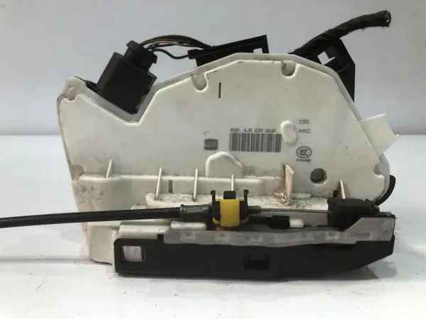 Broasca dreapta spate 6j0839016f Seat Ibiza 4 facelift (2012-2017) [6J]