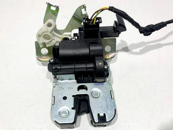 Broasca haion 8W0827503 Audi A4 (2015-2019) [8W2, B9]