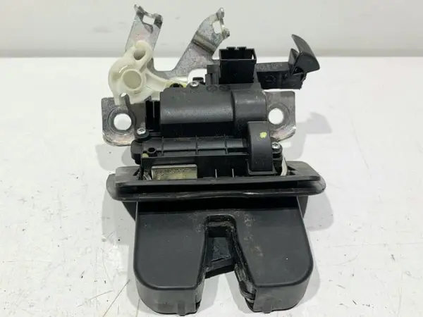 Broasca haion 8W9827505A Audi A4 (2015-2019) [8W2, B9]