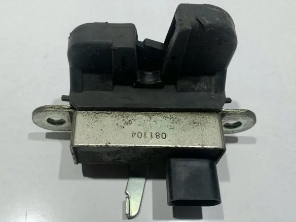 Broasca portbagaj 1K6827505B Volkswagen Golf 5 (2004-2009)