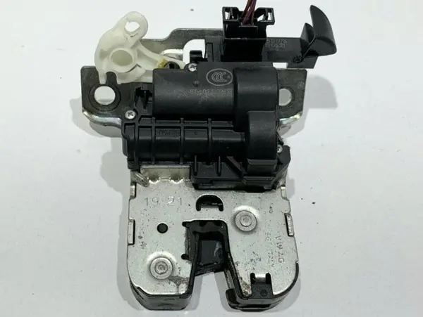 Broasca portbagaj 5TA827505D Volkswagen Tiguan 2 (2016-2020)