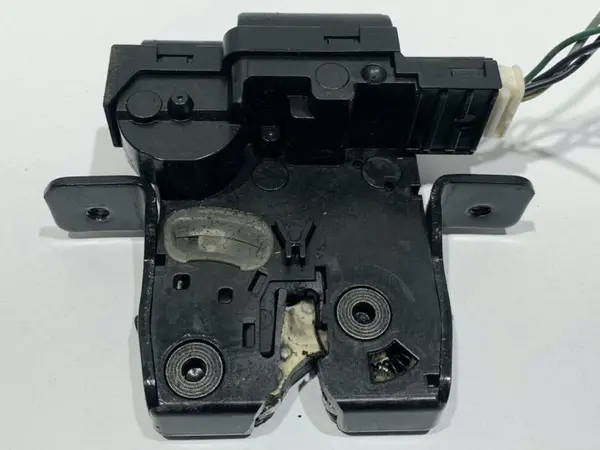 Broasca portbagaj 90502-EY10A Nissan Qashqai facelift (2010-2013) [J10]