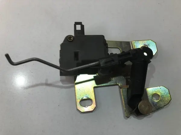 Broasca portbagaj Volkswagen Touareg (2002-2006)
