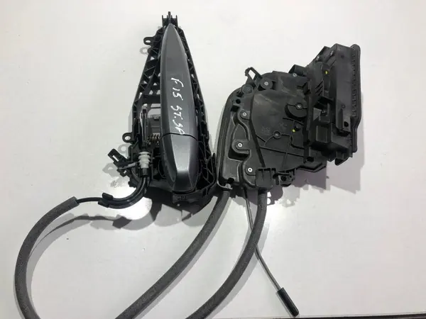 Broasca stanga spate cu maner 7281943 BMW X1 (2014-2022) [F48]