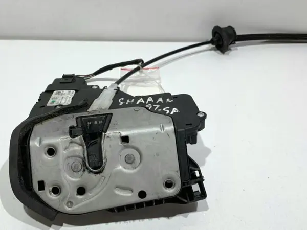 Broasca usa culisanta stanga spate 7N0839015B Seat Alhambra 2 (2010-2015)
