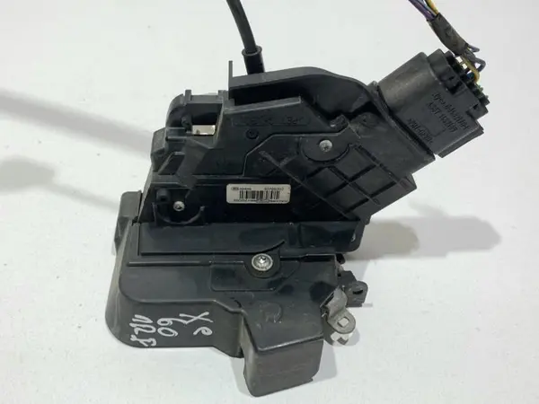 Broasca usa dreapta fata 30799302 Volvo XC70 2 (2007-2013)