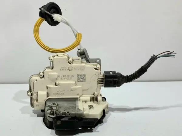 Broasca usa dreapta fata 4F1837016 Audi A3 facelift (2008-2013) [8P1]