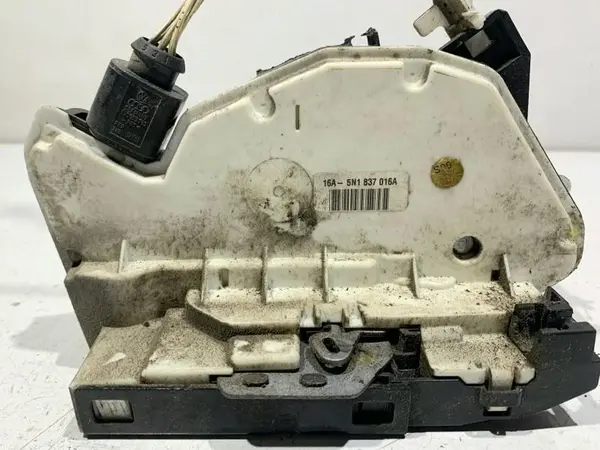 Broasca usa dreapta fata 5N1837016A Seat Ibiza 4 (2008-2012) [6J]