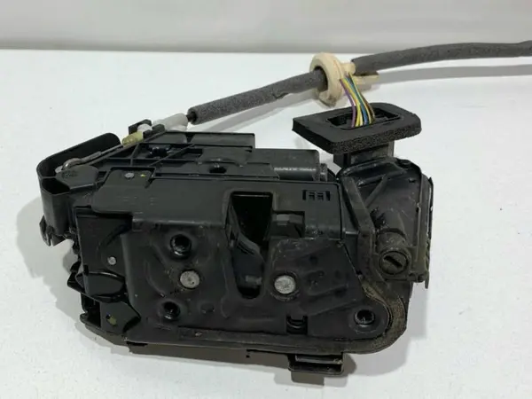 Broasca usa dreapta fata 5NB837016C Volkswagen Tiguan 2 (2016-2020)