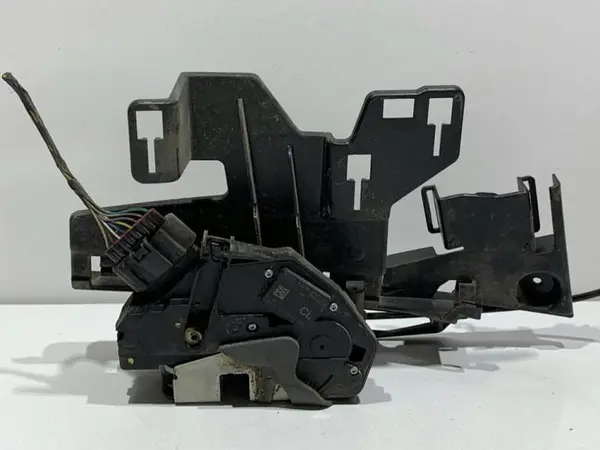 Broasca usa dreapta fata AM5A-U21812-BE Ford Fiesta 7 (2008-2012) [MK7]