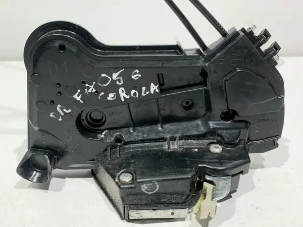 Broasca usa dreapta fata Toyota Corolla (2012-2018)