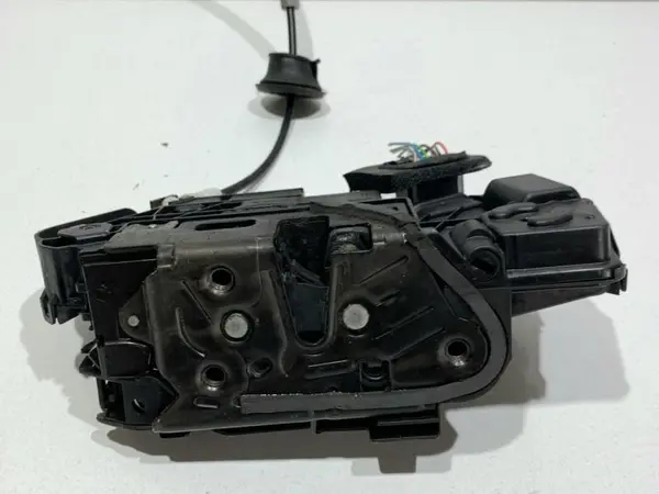 Broasca usa dreapta spate 5TA839016H Skoda Superb 3 (2015-2019)