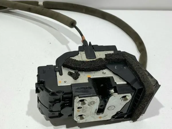 Broasca usa dreapta spate 825004EA2A Nissan Qashqai 2 (2013-2016) [J11]