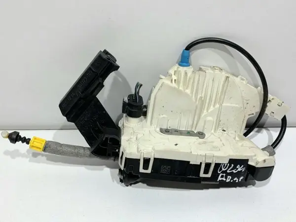 Broasca usa dreapta spate A0997300635 Mercedes C-Class (2007-2010) [W204]