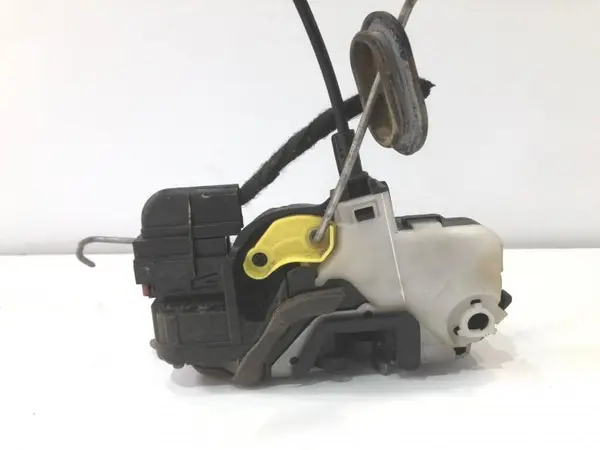 Broasca usa stanga fata 13503801 Opel Insignia A (2008-2013)